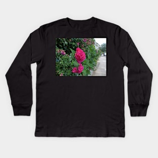 Red flower greeting card for loved one Kids Long Sleeve T-Shirt